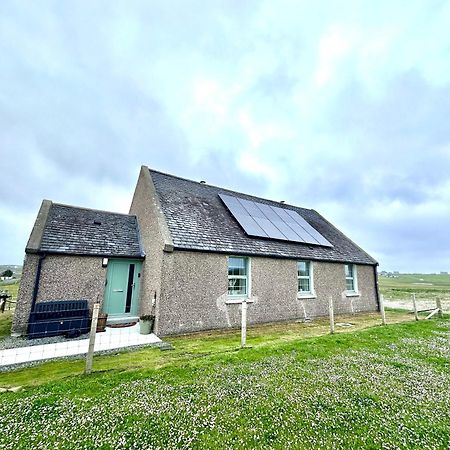 Modern Refurbished Church Nr Butt Of Lewis Beaches Port of Ness Экстерьер фото
